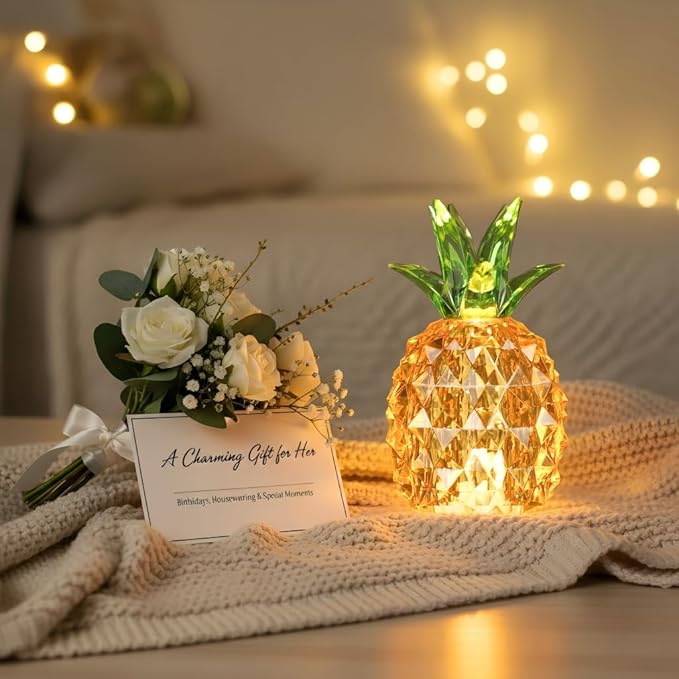 Gold Pineapple Lamp for Home Decor, 4.95 Inch Battery Operated Table Lamp for Living Room Aesthetic, Tropical Pineapple Decor Light for Bedroom Coffee Table Shelf Office Desk Decor, Gifts for Women