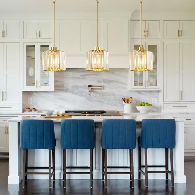 XSDeTu 1 Pack Gold Pendant Lights Kitchen Island, Modern Crystal Pendant Light Fixtures, 1-Light Small Farmhouse Chandelier, Adjustable Brass Hanging Light Fixture for Dining Room, Hallway, Bedroom