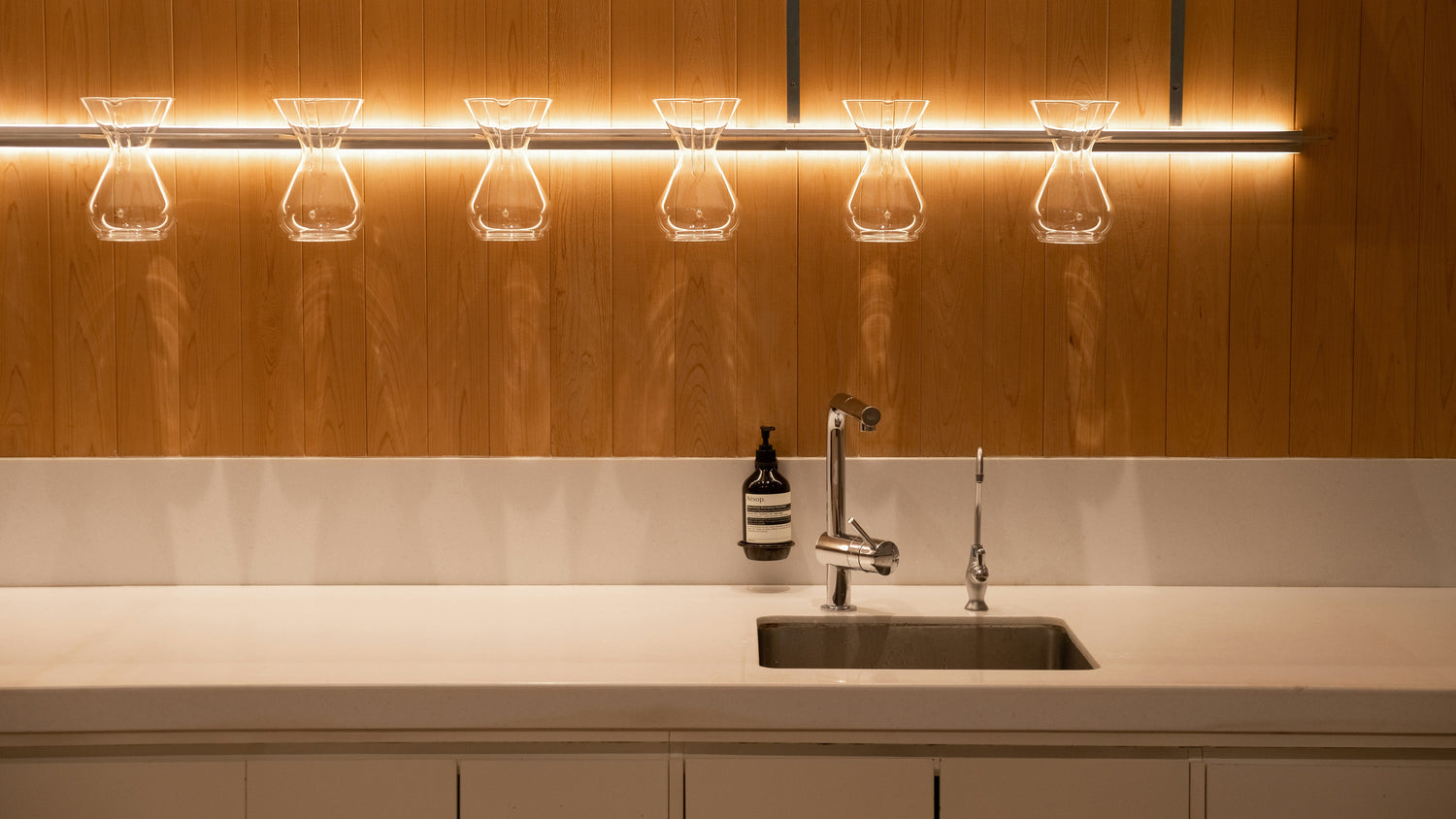 Under Cabinet Lights