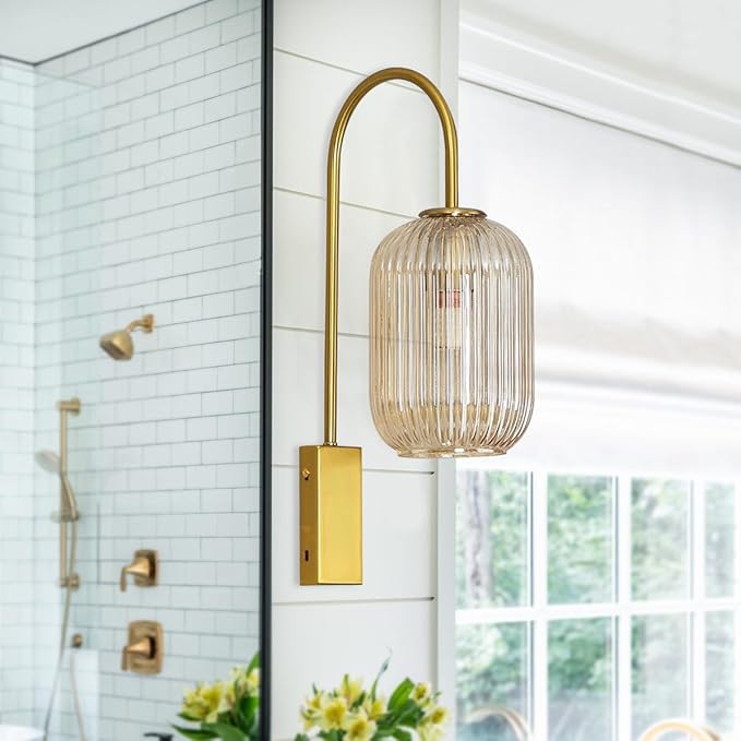 1-Light Bathroom Vanity Light fixtures Glass Globe Wall Sconce Lights Gold Wall Mount Light with Amber Glass Shade Mid Century Modern Wall Sconce for Over Mirror Bedroom Hallway