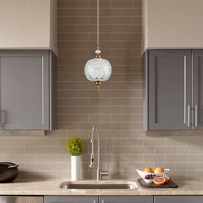 Modern Brass Pendant Light Antique Delicate Decorative Pattern Glass Ceiling Pendant Lighting Fixtures for Kitchen Island Bedroom Dinning Room with Original Design