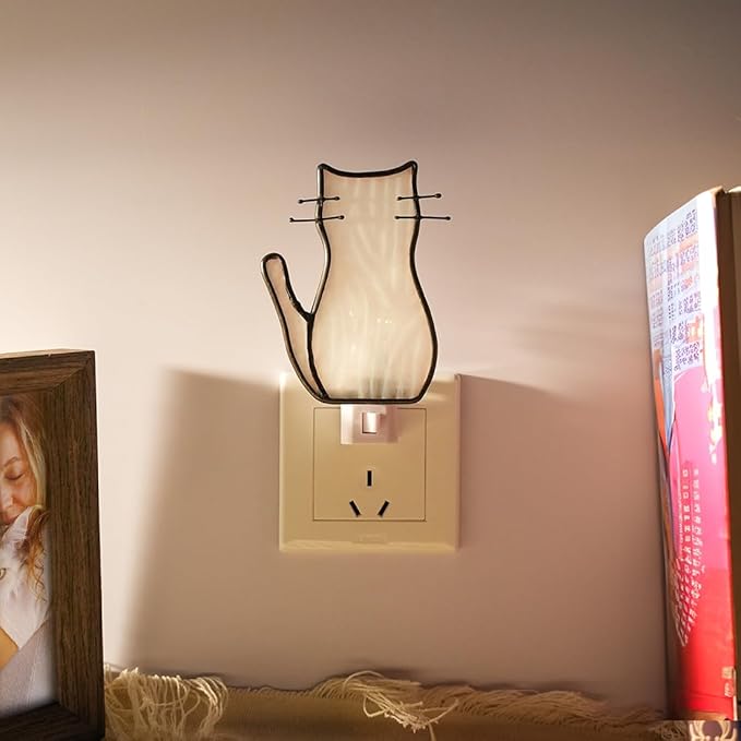 BOXCASA White Cat Night Light, Stained Glass Lamp, Warm Yellow Plug-In Night Light for Living Room, Bedroom, Hallway - Cat Gifts