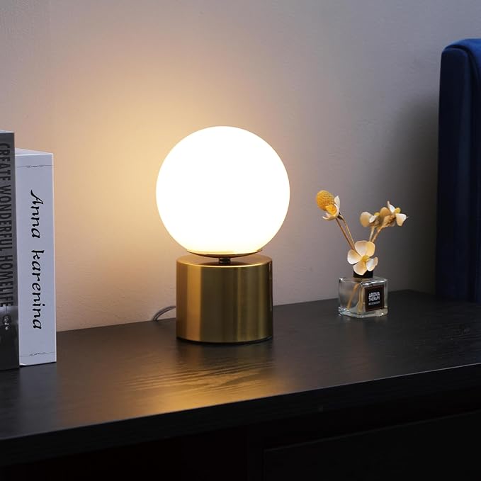 9.3 Ins Modern Gold Globe Table Lamp, Round Bedside Nightstand Lamp with White Glass Shade Metal Base Desk Lamp for Bedroom Bedside Lamp Living Room End Table