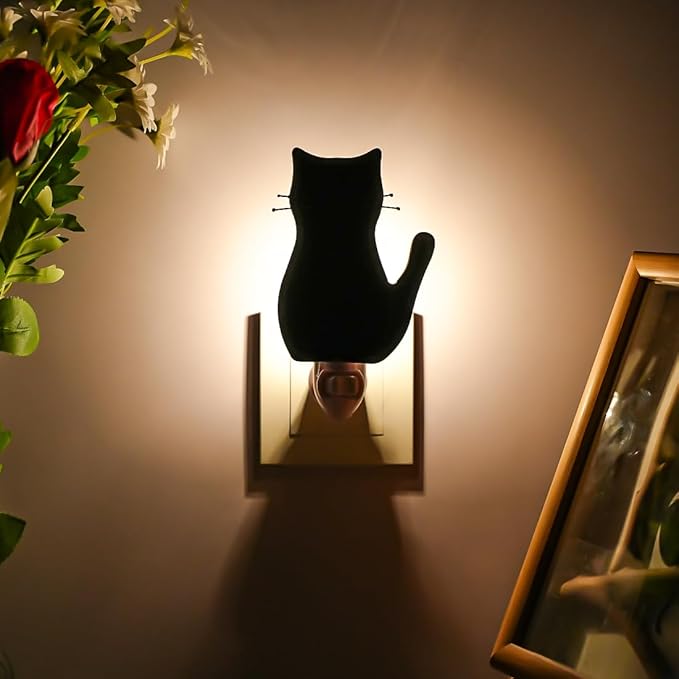 BOXCASA Black Cat Night Light,Stained Glass Cat Night Light with Bulb,Warm Yellow Plug in Nights Lights Suitable for Bedroom Livingroom Hallway Kitchen Stairs Kids Room