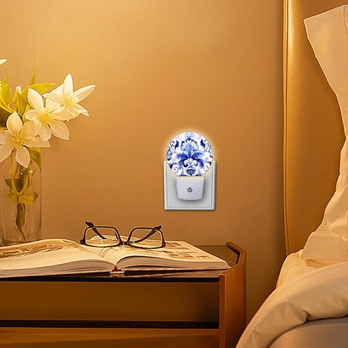 Round LED Night Lights Lamp with Dusk to Dawn Sensor, Beautiful Blue And White Hand-Painted Floral Ornament On The Tile Night Light Plug Into Wall for Kids Room, Bedroom, Bathroom, Kitchen, Hallway