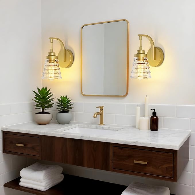 Gold Bathroom Wall Sconce, Brass Sconces Wall Lighting with Clear Glass Shade, Modern Wall Light Fixture for Bedroom Hallway Mirror