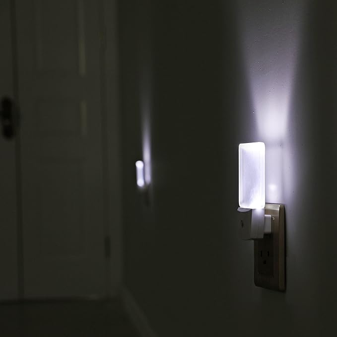 DEWENWILS Night Lights Plug into Wall, Plug in LED Night Lights with Dusk to Dawn Sensor, Cool White Nightlight for Bathroom, Hallway, Kitchen, Frosted Acrylic Shade, 4 Pack