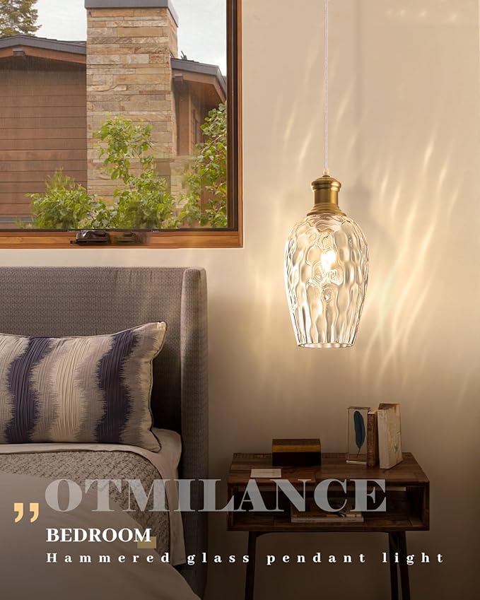 Gold Pendant Lights Kitchen Island, 6.3” Blown Hammered Glass Pendant Lights, Vintage Clear Glass Pendant Light 2-Pack, Modern Pendant Light for Kitchen Island, Dining Room, Bathroom，Cafe
