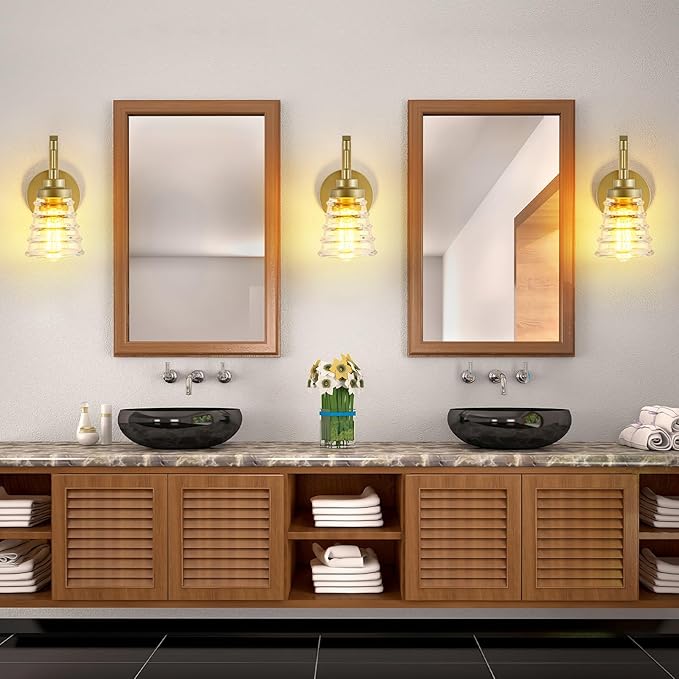 Gold Bathroom Wall Sconce, Brass Sconces Wall Lighting with Clear Glass Shade, Modern Wall Light Fixture for Bedroom Hallway Mirror