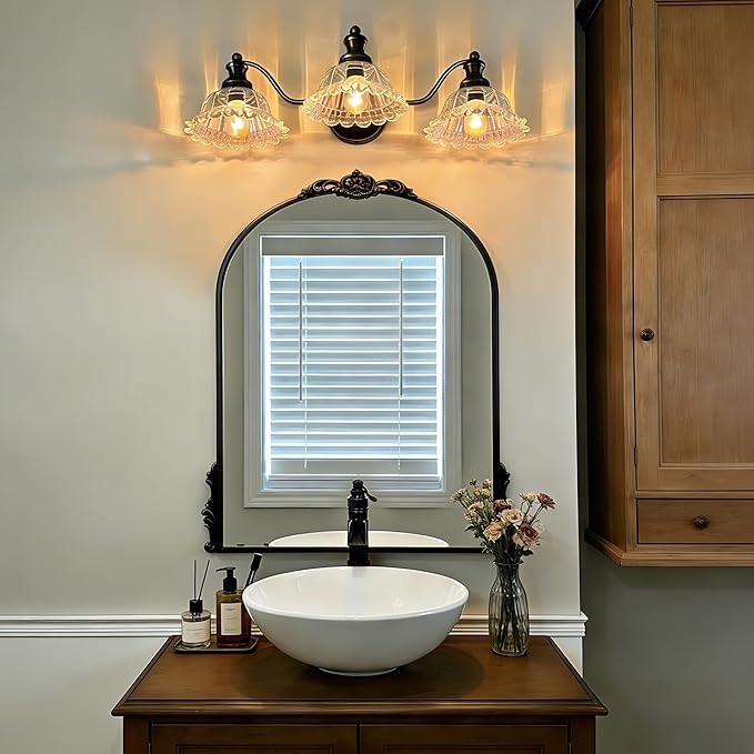 Espird Black Bathroom Light Fixtures Over Mirror, 3 Light Vintage Bathroom Vanity Light Fixture with Clear Flower Glass Shades, Retro Matte Black Wall Sconce E26 Vanity Lights for Bathroom