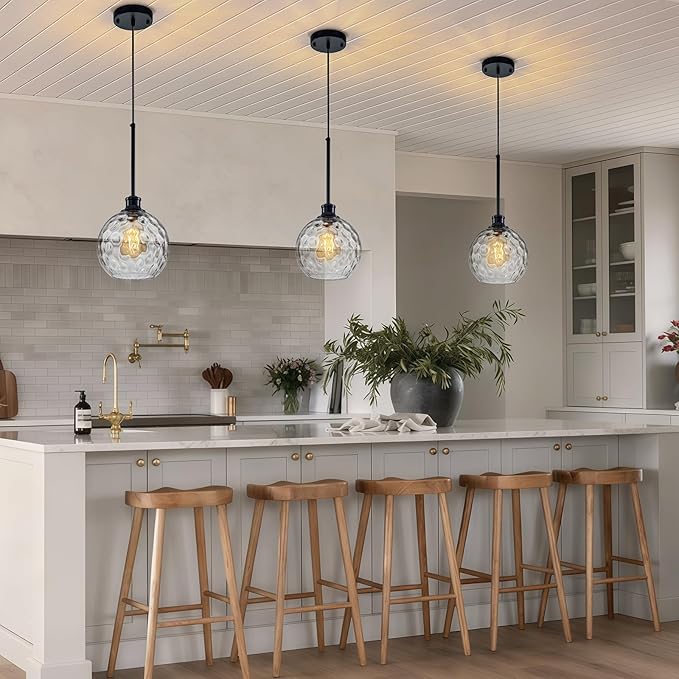 Glass Pendant Light Fixtures, Black Globe Pendant Lights Kitchen Island with 7.8" Clear Hammered Glass, Adjustable Hanging Farmhouse Kitchen Island Lighting For Bathroom Dining Room Sink 1 Pack