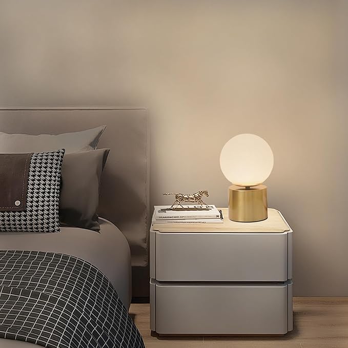 9.3 Ins Modern Gold Globe Table Lamp, Round Bedside Nightstand Lamp with White Glass Shade Metal Base Desk Lamp for Bedroom Bedside Lamp Living Room End Table