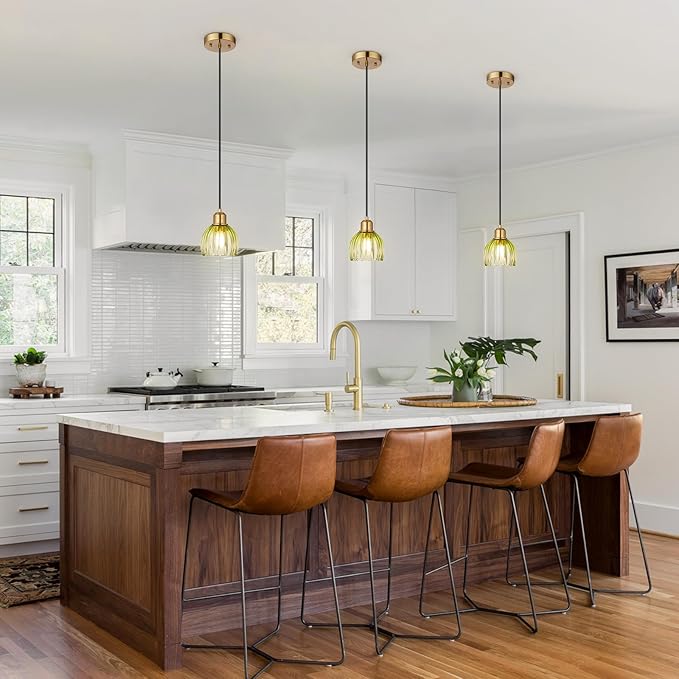 TALOYA Pendant Light with Green Tulip Glass Lampshade, Brass Vintage Pendant Light Adjustable Hanging Light for Kitchen Island Bedroom Dining Room Hallway& Bar
