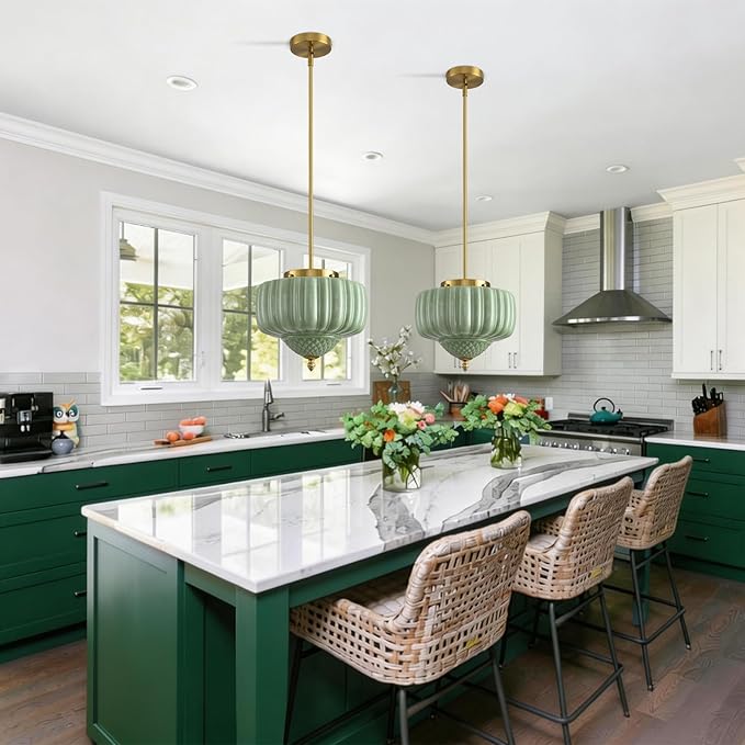 Green Glass Pendant Light, 11.8 inch Pendant Light Fixture with Floral lampshade, Height Adjustable Brushed Gold Vintage Hanging Lamp for Dining Room Kitchen Island Bedroom Living Room Entryway