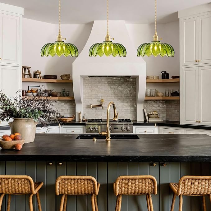Glass Pendant Lights Kitchen Island, Vintage Brass Pendant Light Fixtures, Adjustable Green Kitchen Pendant Lighting Over Island for Bedroom Living Room Hallway Dining Room