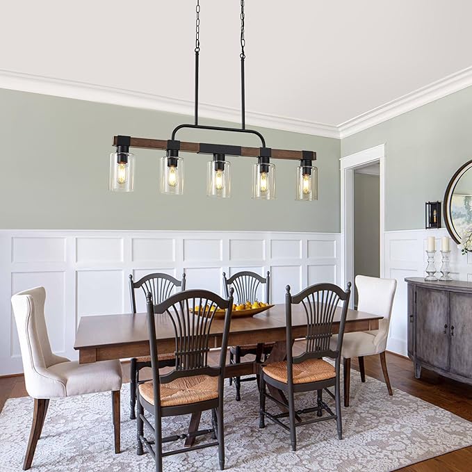 Farmhouse Dining Room Light Fixtures Over Table，Rustic Ceiling Pendant Lights Kitchen Island，5-Light Wood Kitchen Island Lighting Linear Chandelier with Clear Glass lampshade