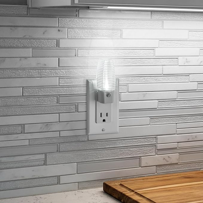Maxxima MLN-16 LED Plug in Night Light - Features Auto Dusk to Dawn Sensor 5000K Daylight, 5 Lumens, Ideal for Bedroom, Bathroom, Hallway, and Senior Living Use - 4 Pack