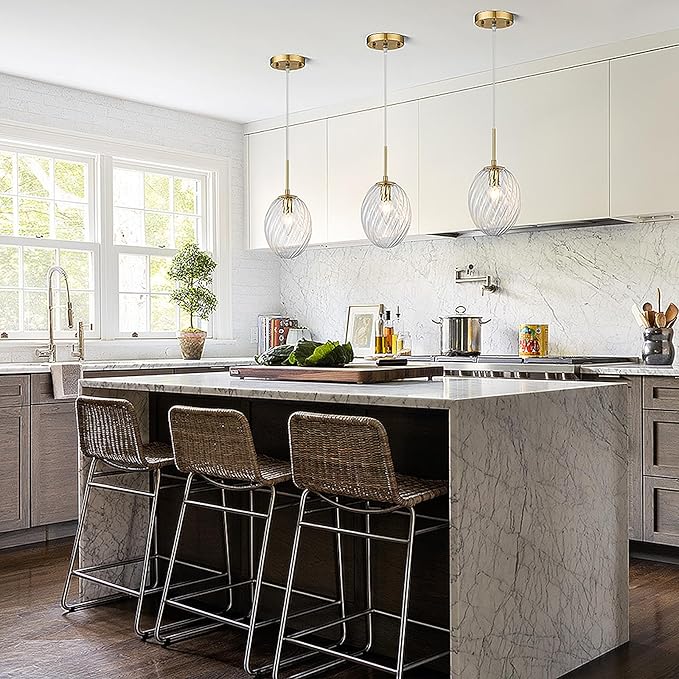 Glass Pendant Lights Kitchen Island Gold Pendant Light Fixtures with Hand-Blown Clear Glass Hanging Light Brass Gold Pendant Lighting for Kitchen Sink Bedroom Dining Room, E12