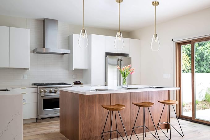 XiNBEi Lighting Brass Pendant Lights Kitchen Island, Modern Farmhouse Dining Room Light Fixtures Over Table Brushed Brass Glass Kitchen Hanging Lights for Bedroom,Bar,Sink XB-P1228-BS